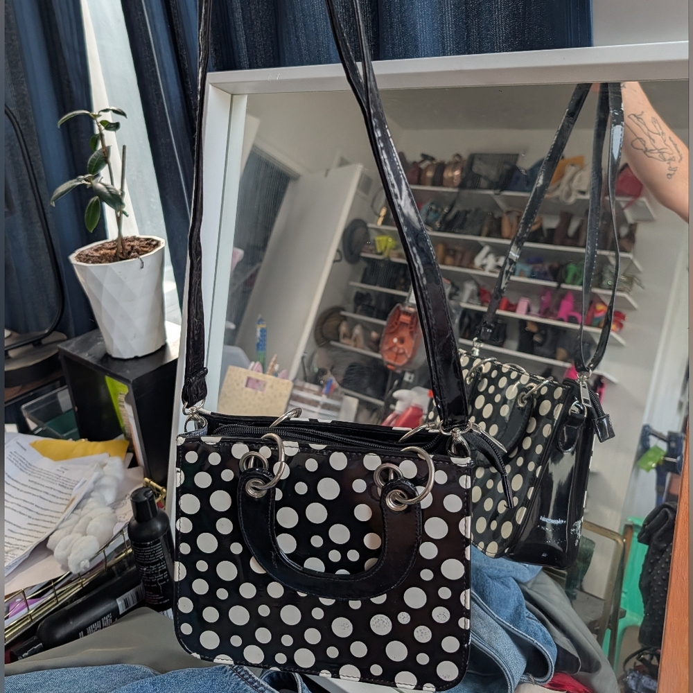 Vintage 50s Black & White Polka Dot Vinyl Top Handle Purse - Picture 3 of 5